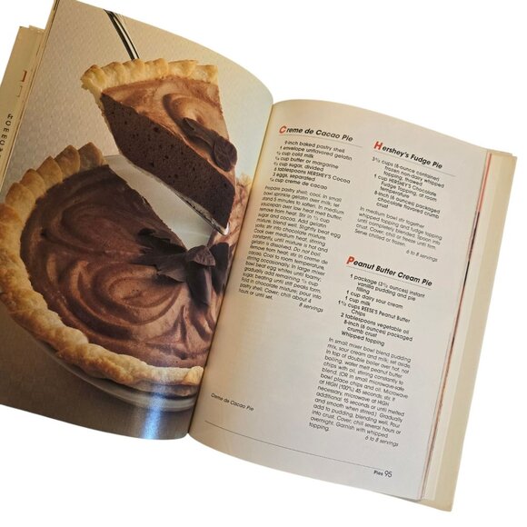 Vintage Hersheys Fabulous Desserts Cookbook 1990 Hardcover Recipe Book - Picture 10 of 16